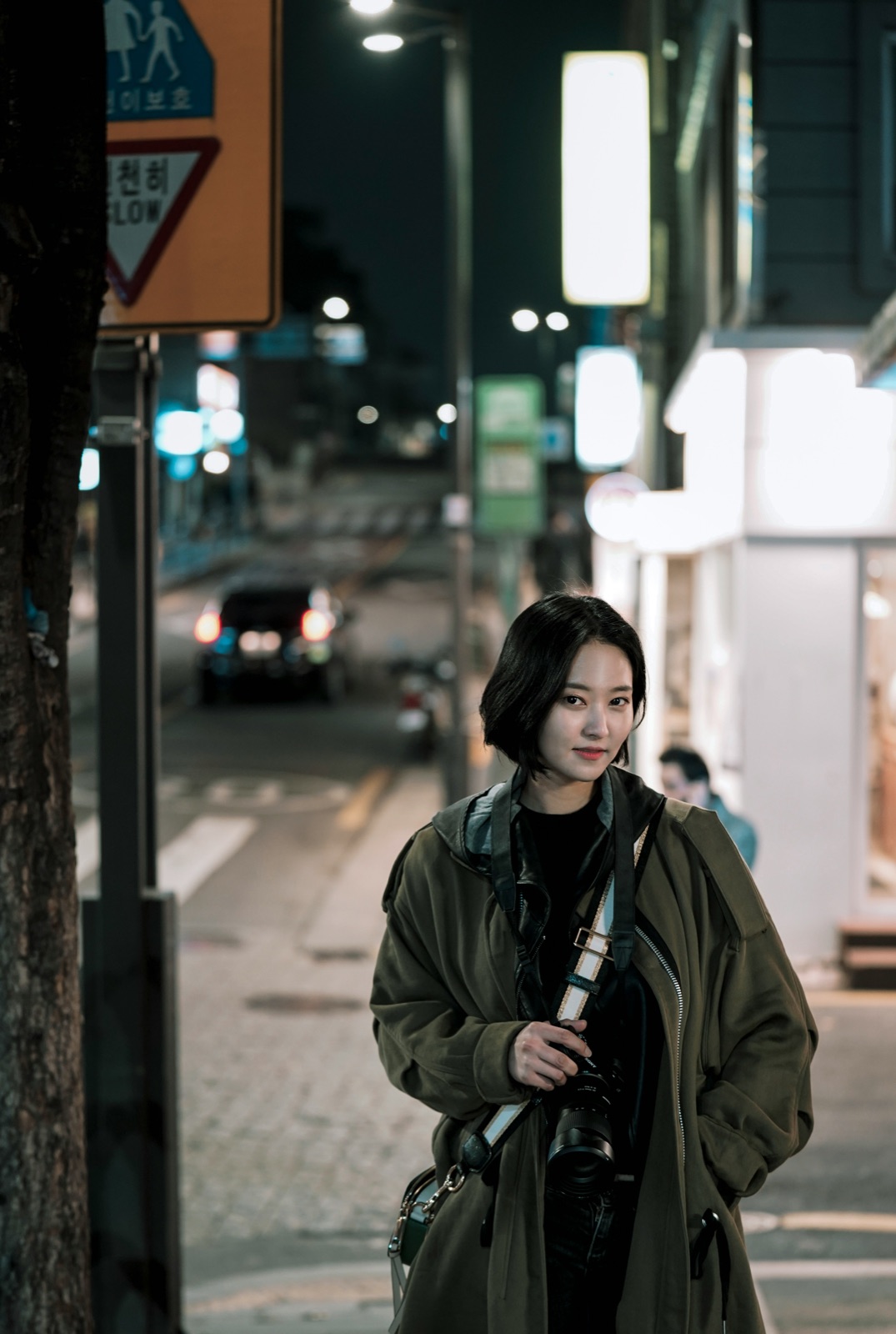 밤의 서울을 찍는 스트리트 사진가 윤서진